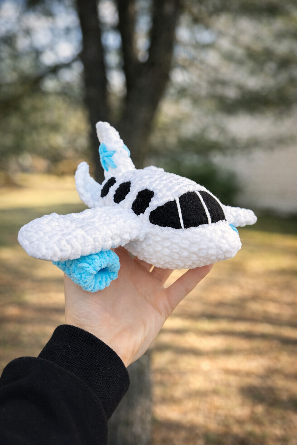 Crochet kit Airplane from plush yarn with all nessesary tools and yarn, crochet pattern for beginners