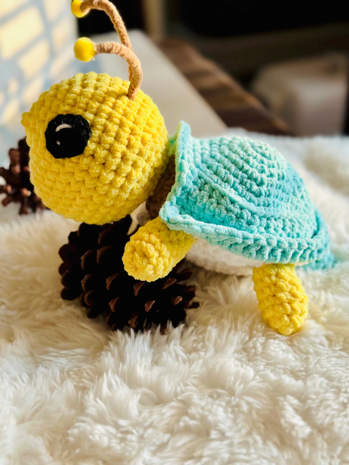 2-in-1 Turtle & Bee Toy