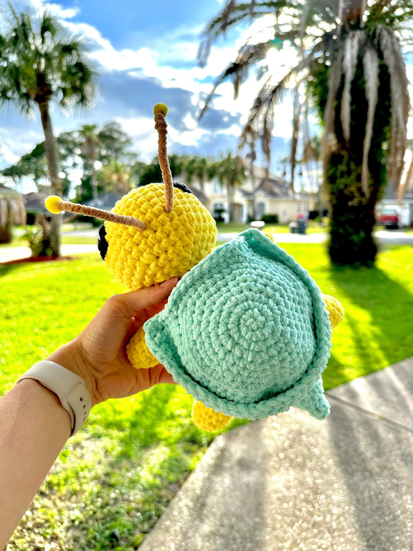 2-in-1 Turtle & Bee Toy