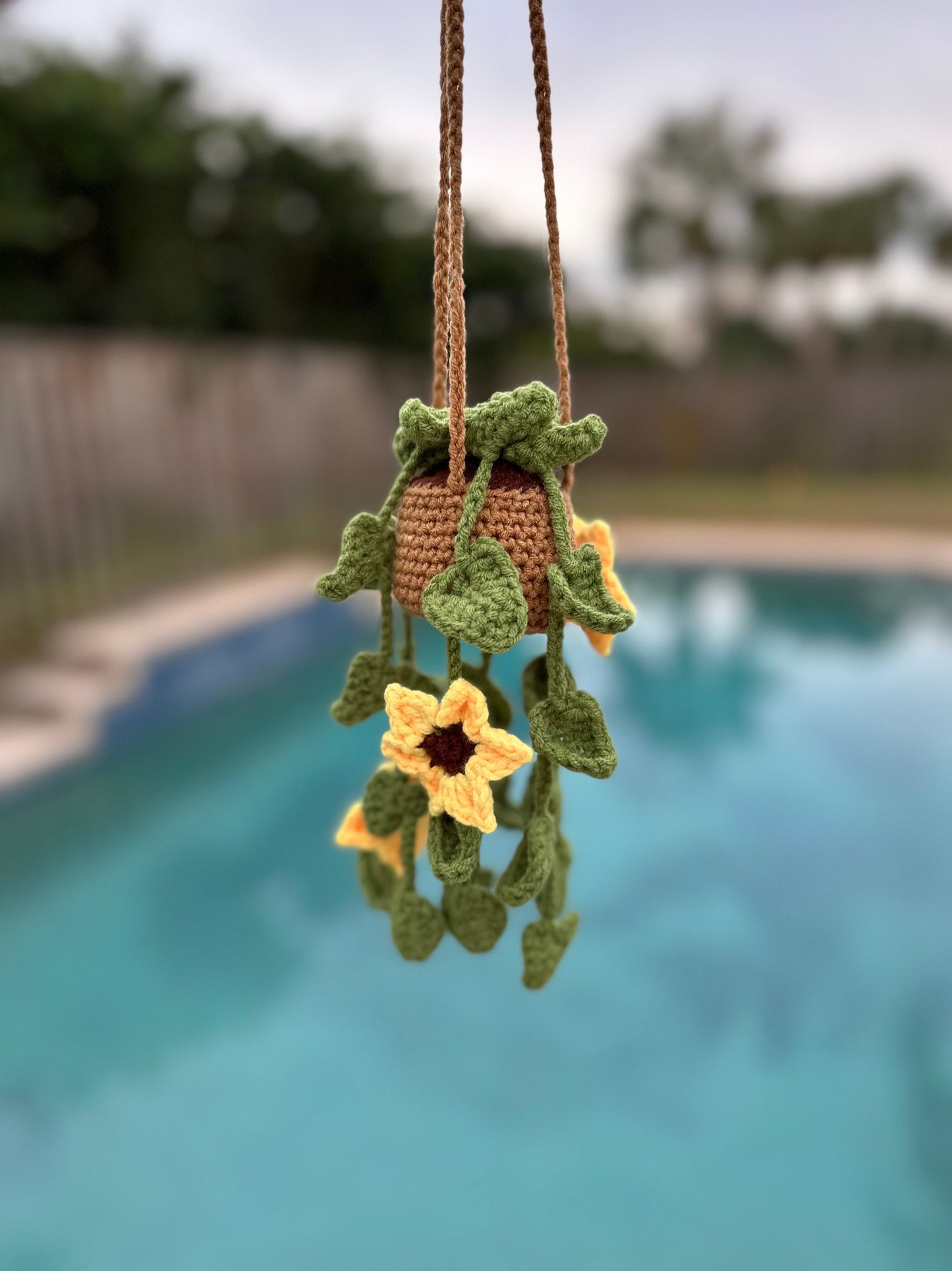 CROCHET SUNFLOWER PLANT