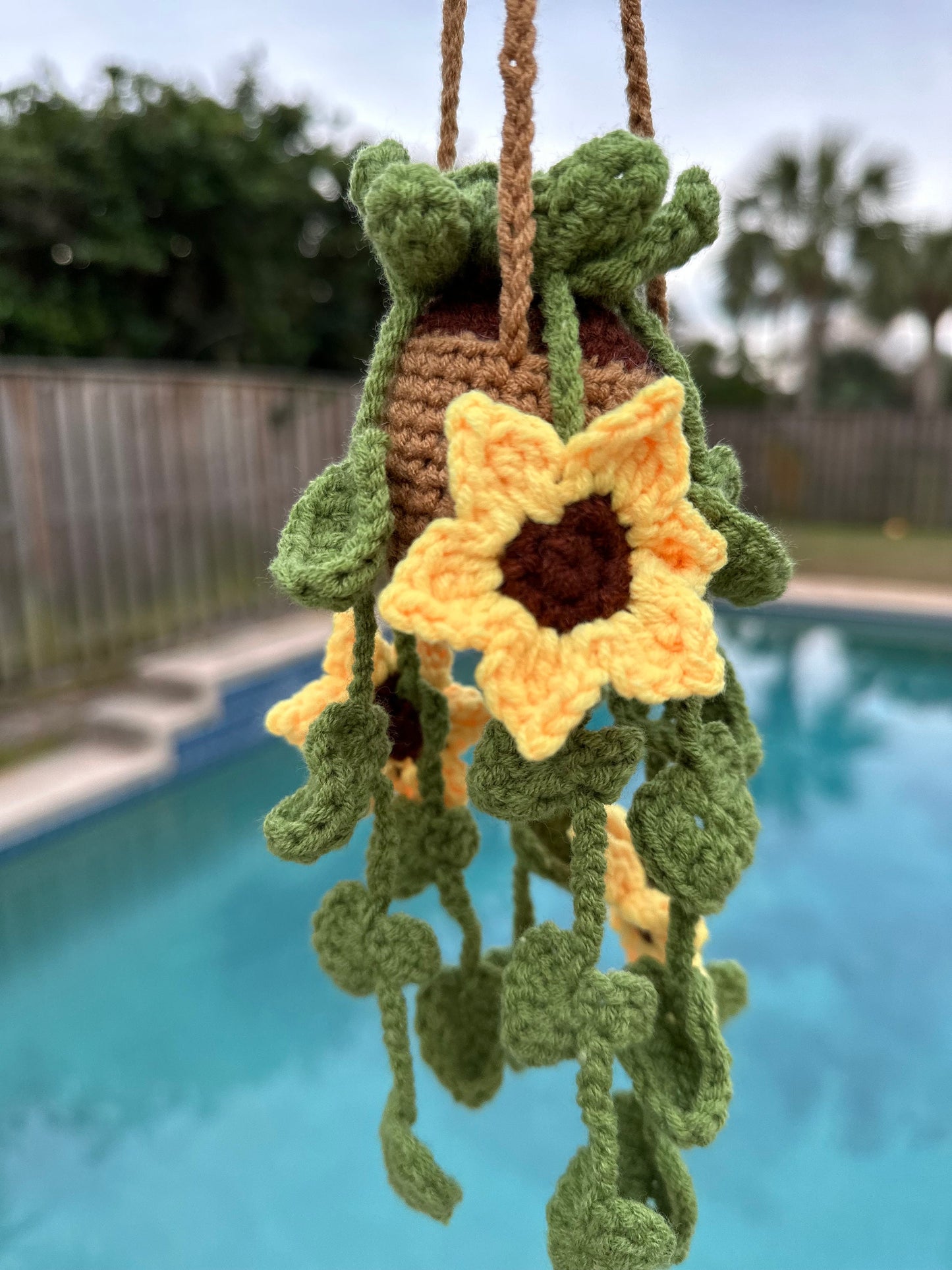 CROCHET SUNFLOWER PLANT