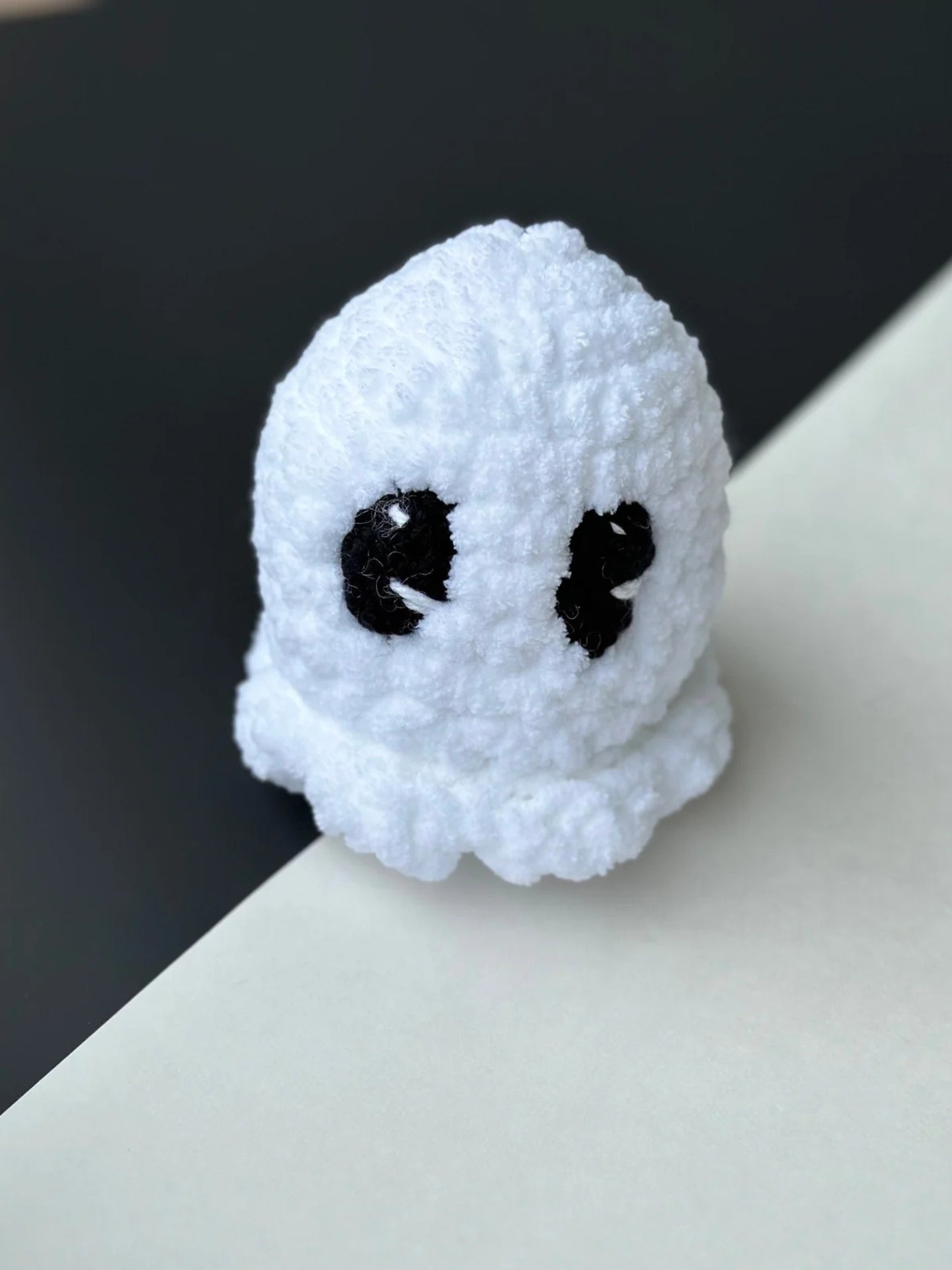 GHOST PLUSHIE - HALLOWEEN GIFT