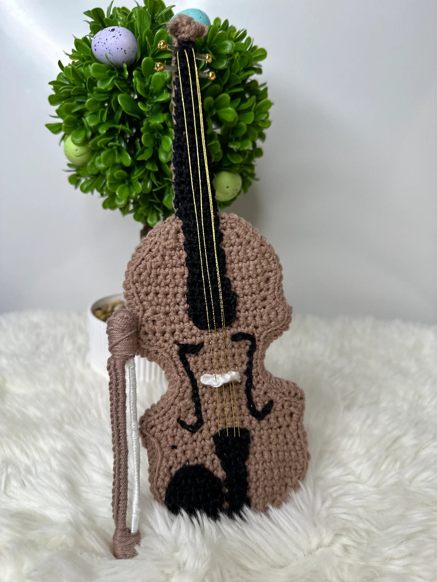 CROCHET MINI VIOLIN PATTERN