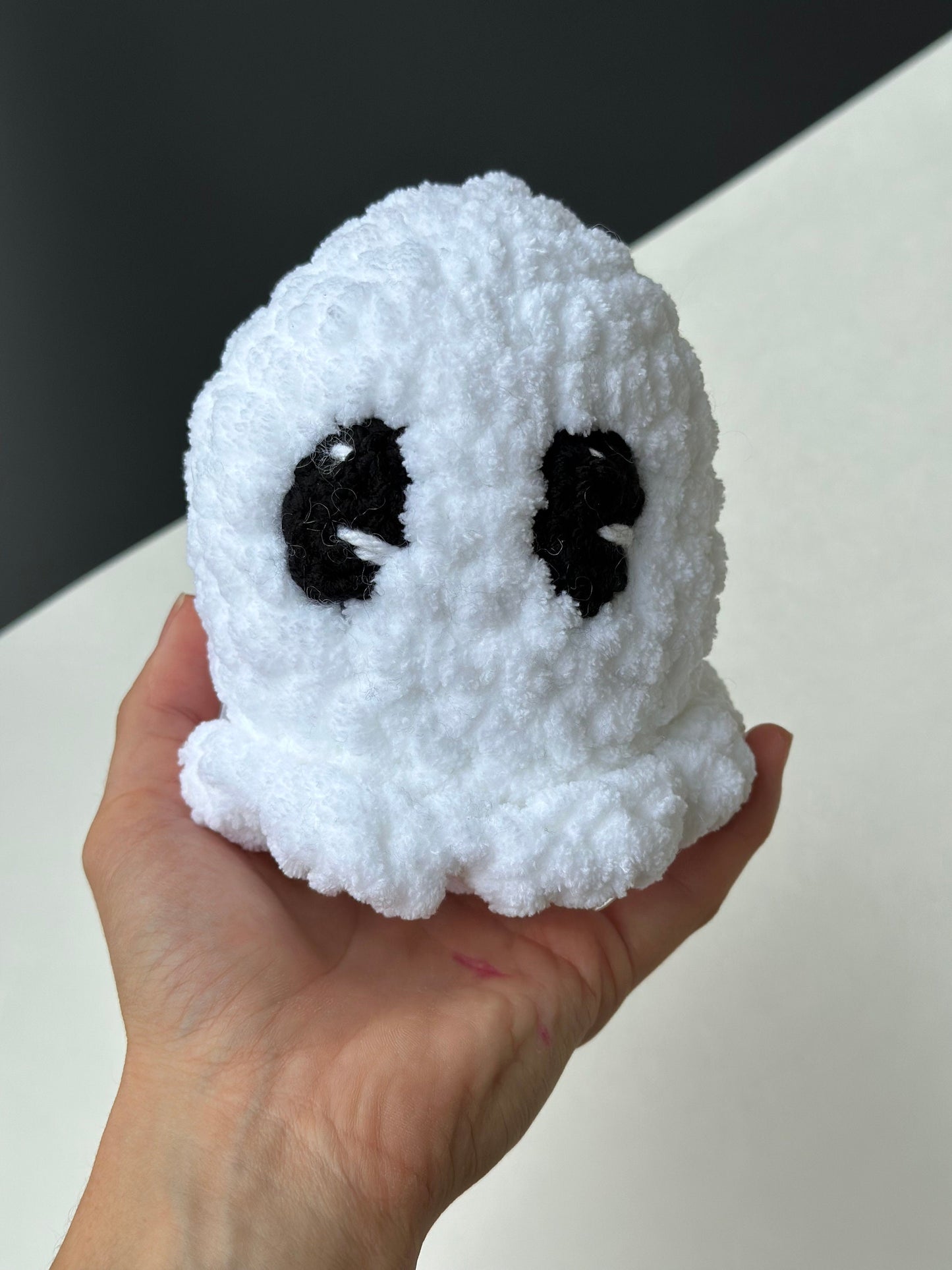 GHOST PLUSHIE - HALLOWEEN GIFT