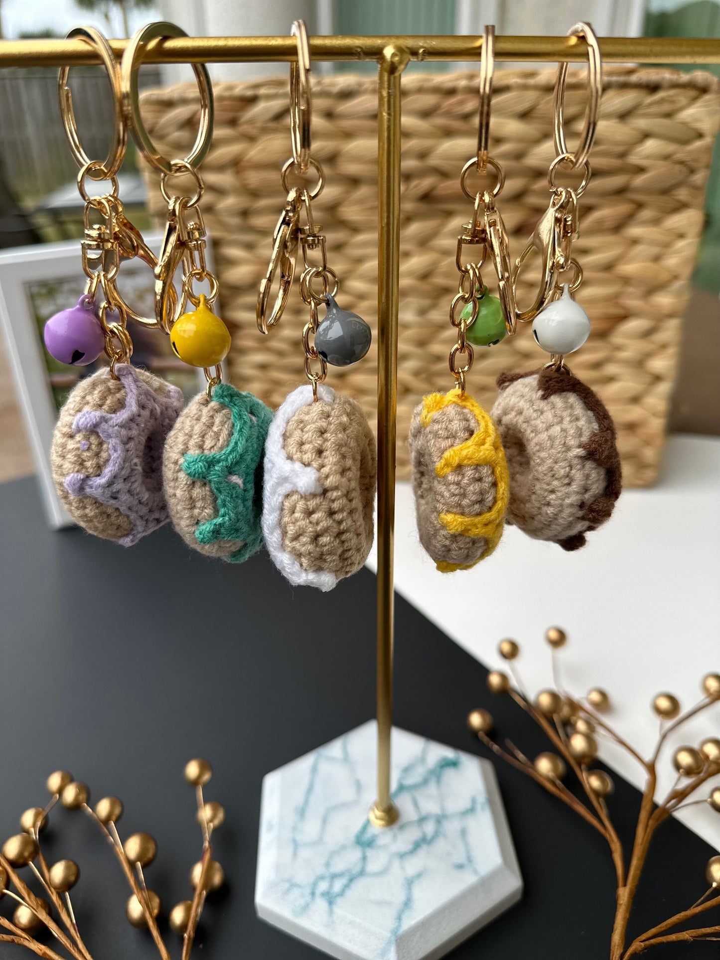 CROCHET DONUTS KEYCHAIN