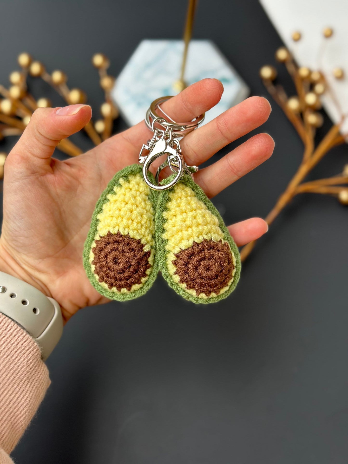 CROCHET AVOCADO KEYCHAIN