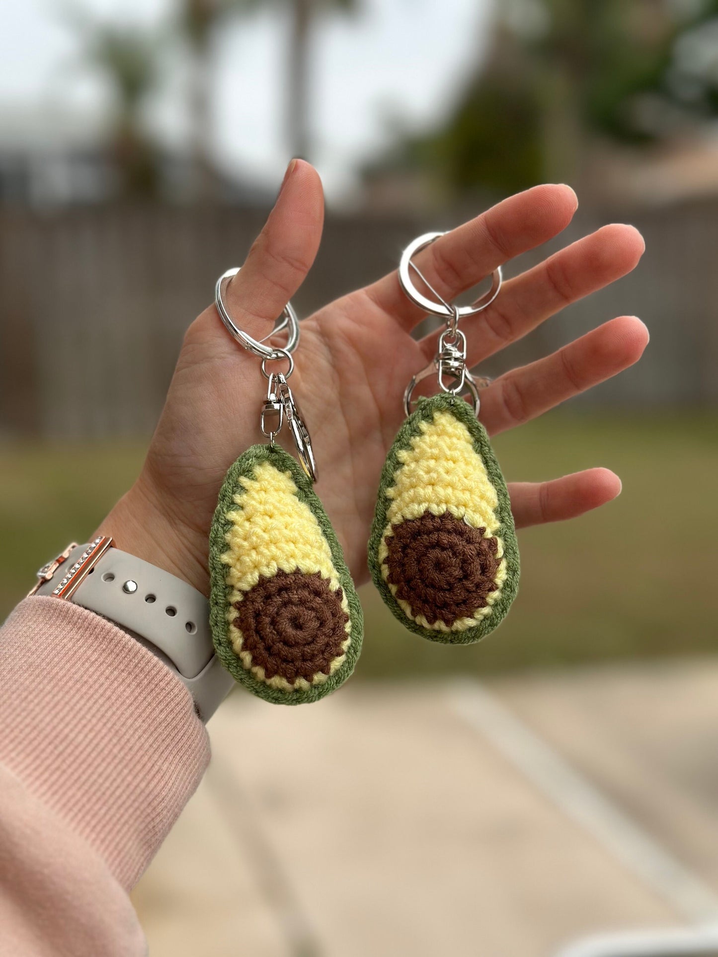 CROCHET AVOCADO KEYCHAIN